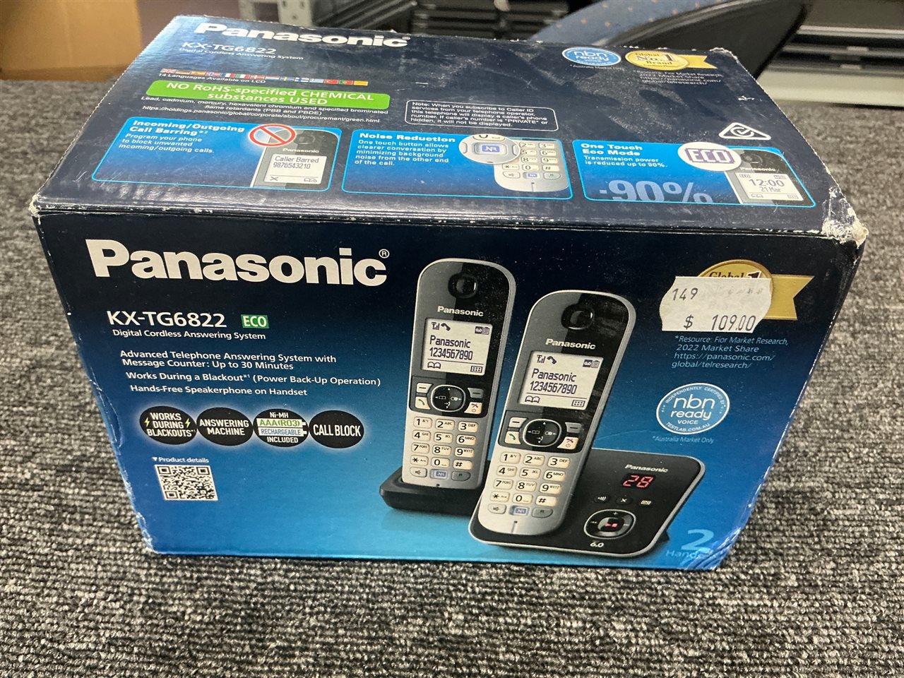 Panasonic KX-TG6822 Digital Cordless Phone and Answering System, Twin Handset