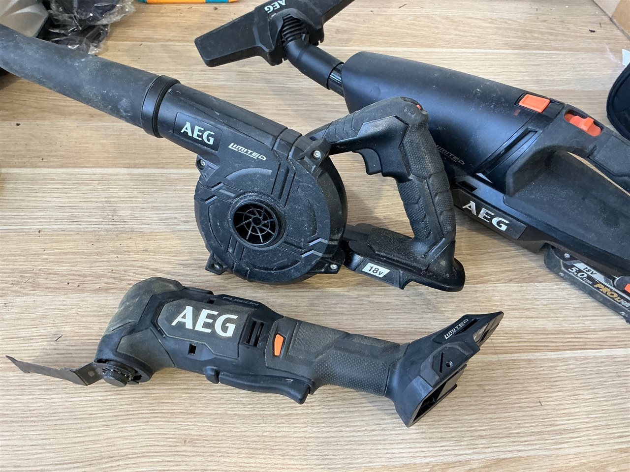 AEG 18 V Cordless , Vacuum , Blower and Multi Tool - 1 Battery