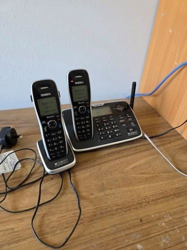 Cordless Phone with 2 Handsets