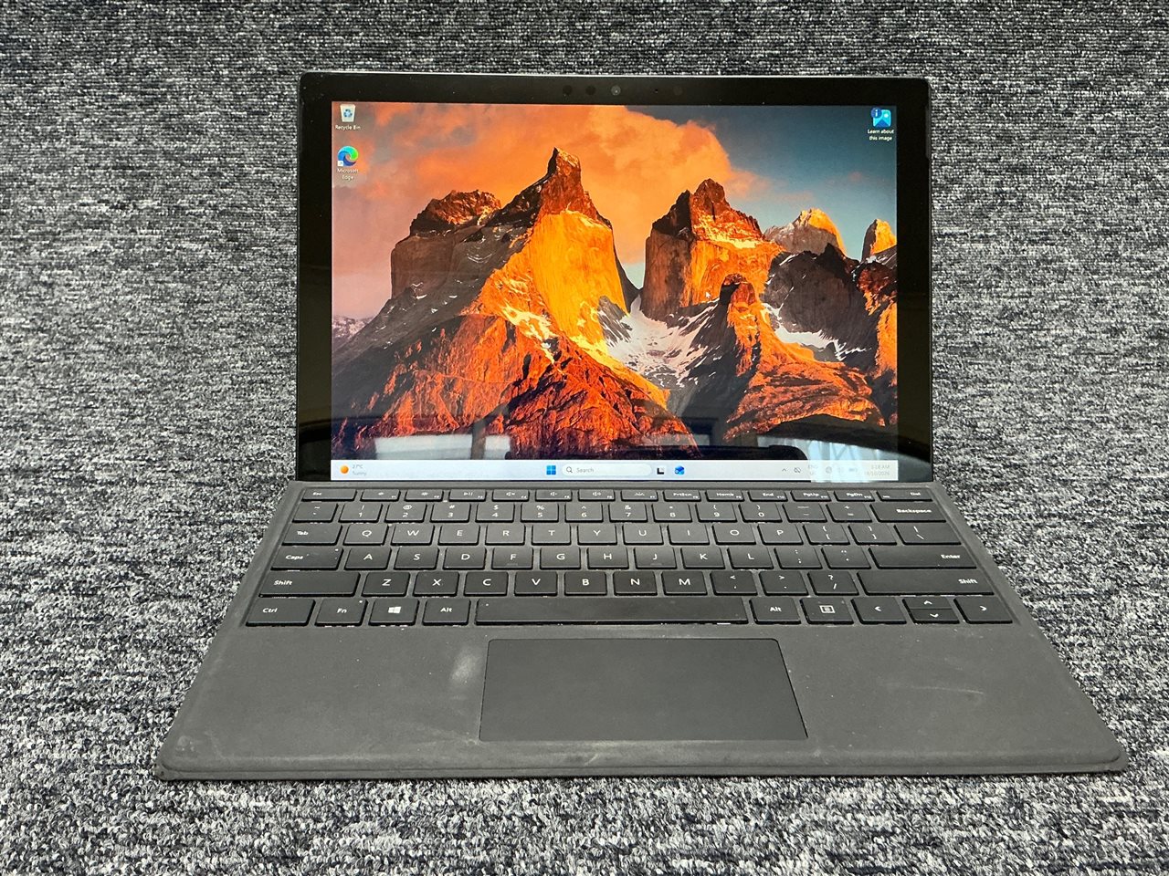 Microsoft Surface Pro 6 - Intel Core i5-8350U CPU, 8 GB RAM, 256GB NVMe SSD with Adapter