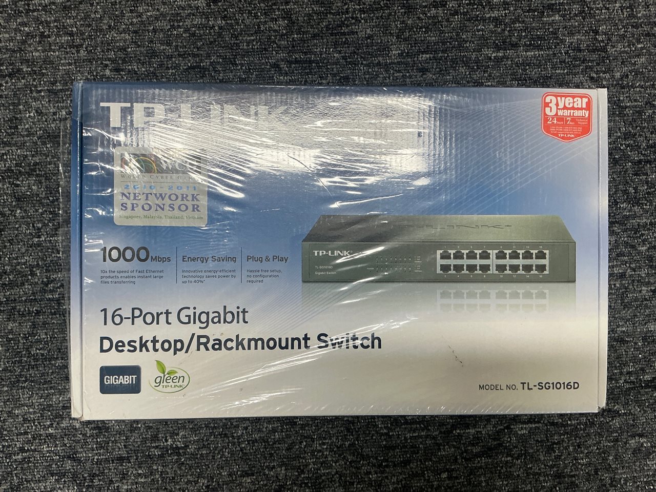 TP-Link TL-SG1016D 16-Port Gigabit Desktop/Rackmount Switch, Shrink-Wrapped