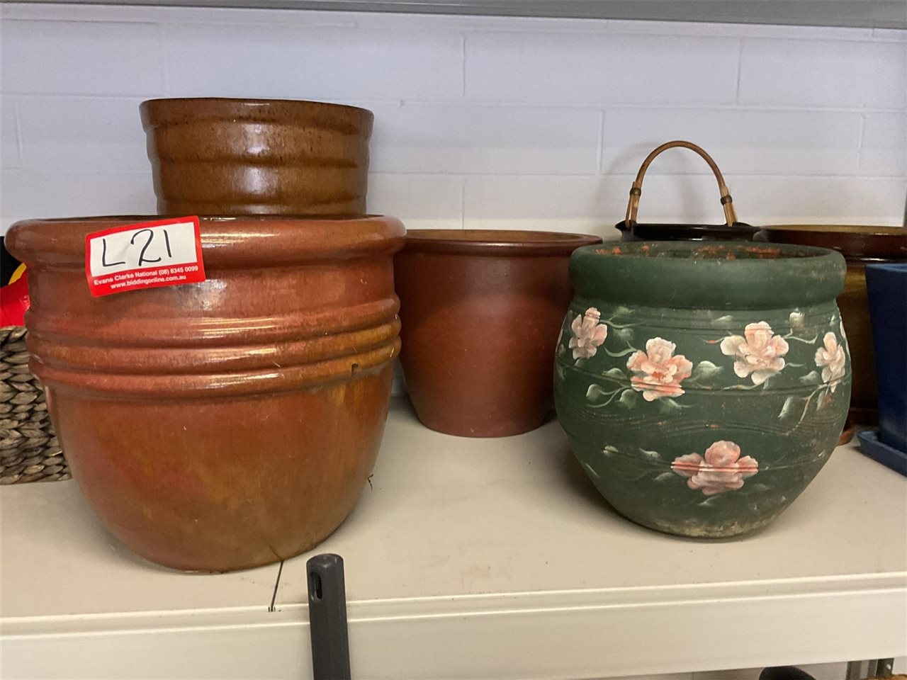 Lots Of Pots, All Sizes, 16 Altogether