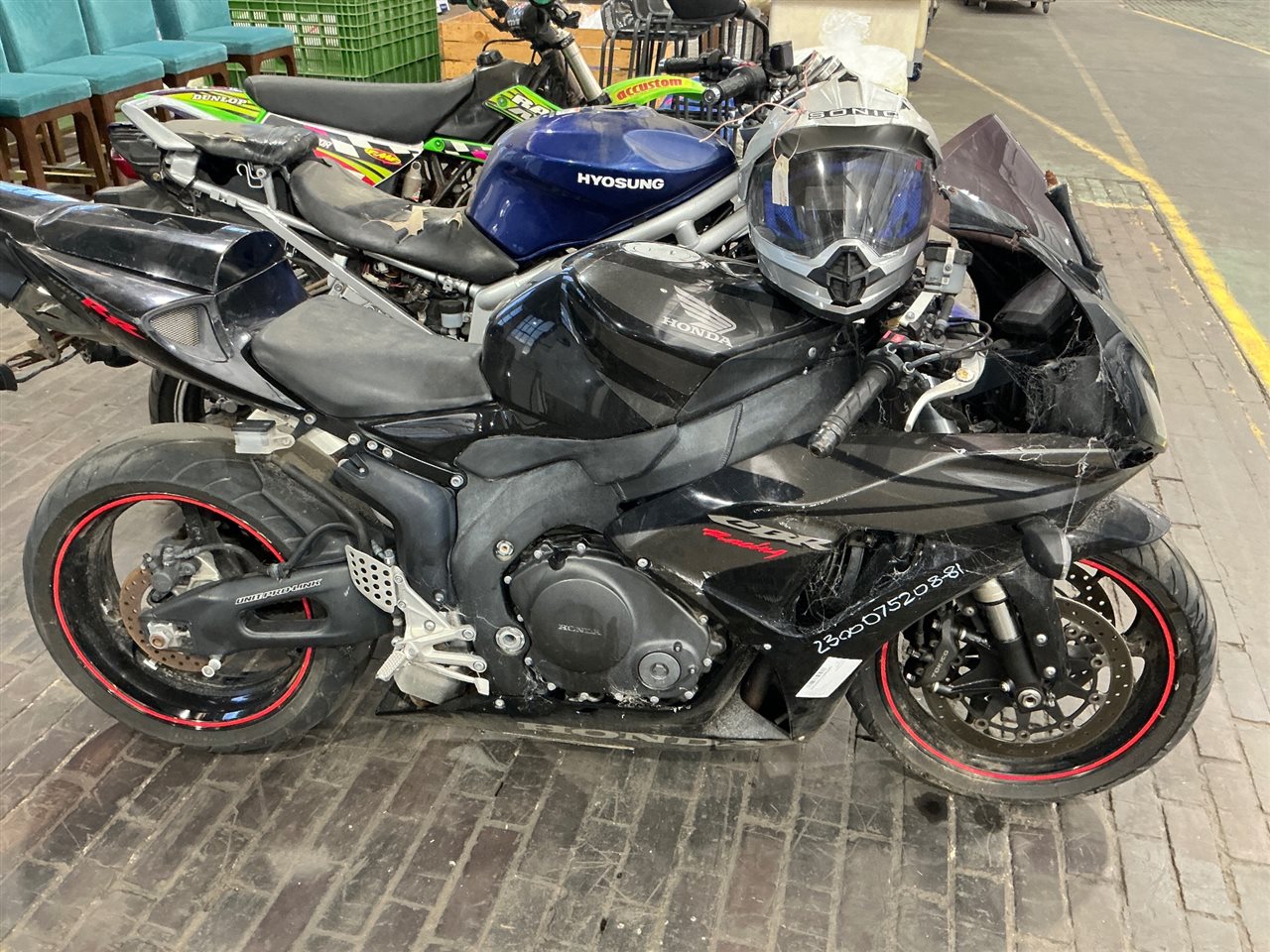 Honda CBR 100 Motorcycle, Year 2007 - 1000 Cc -  Black,  Accident Damaged -