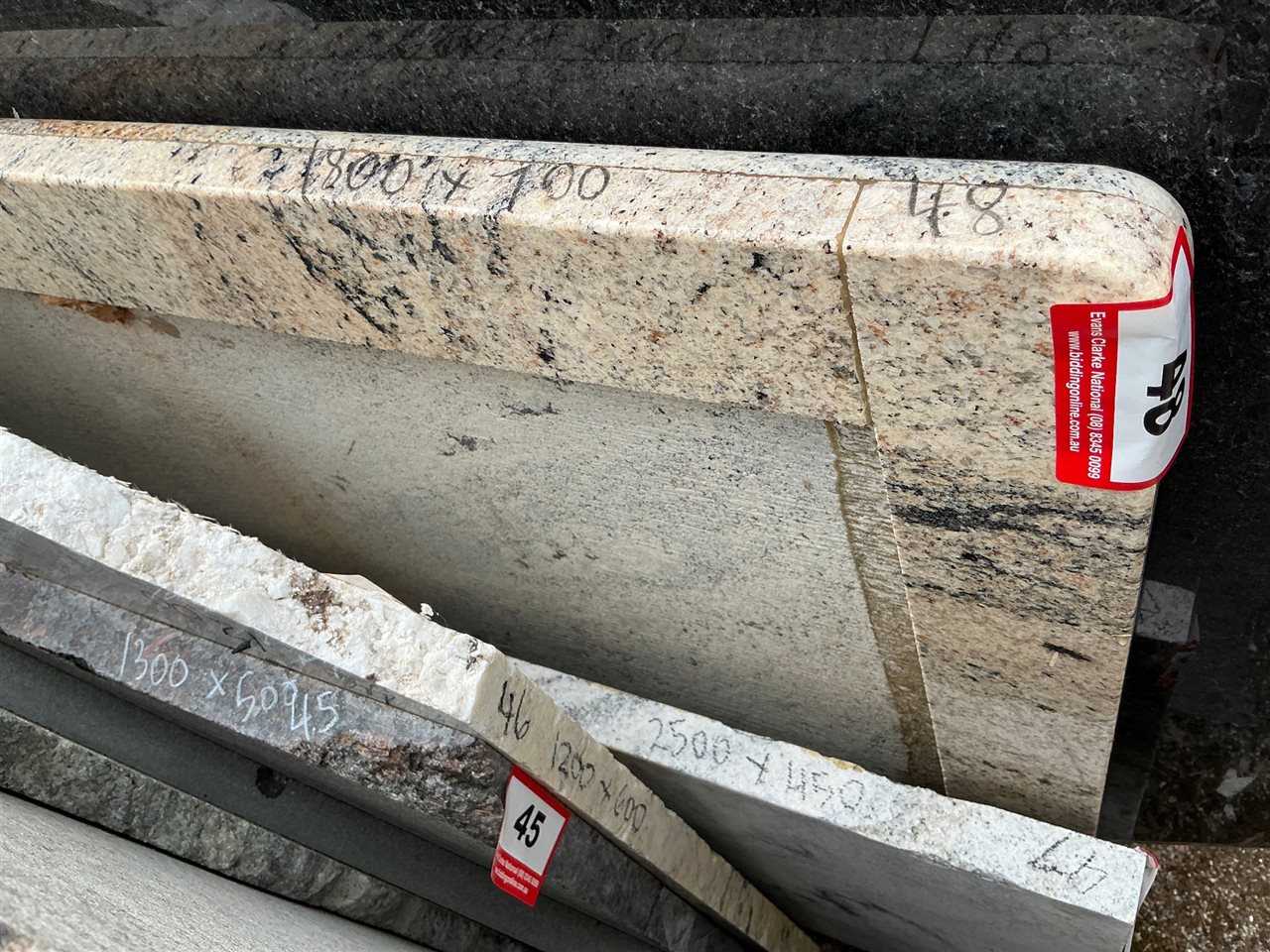 Granite Slab, Cream, 1800 x 700 x 20mm Approx.