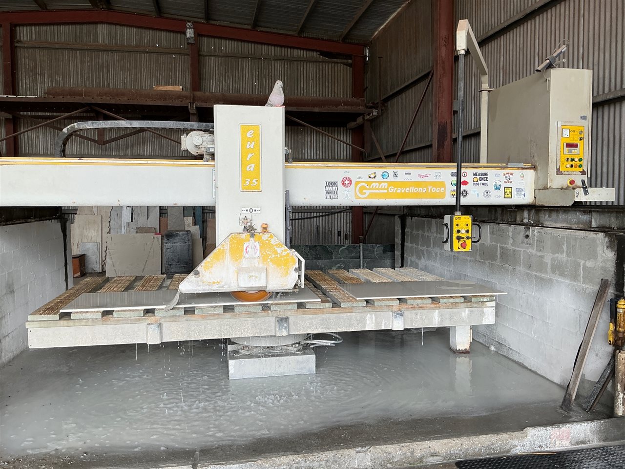Gravellona Euro 35 Granite Cutting Machine