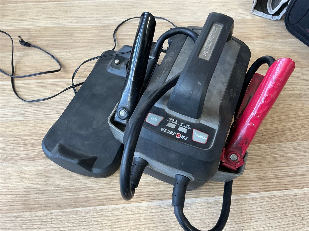 Projecta Jump Starter - with Charger Not working - Suit Parts