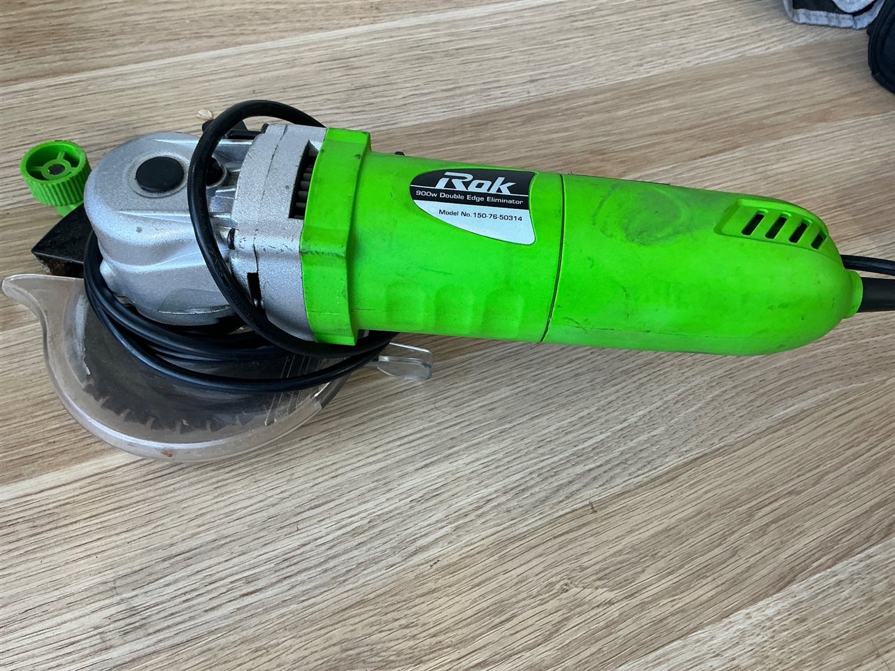ROK 900W Double Edge Eliminator Saw - Electric