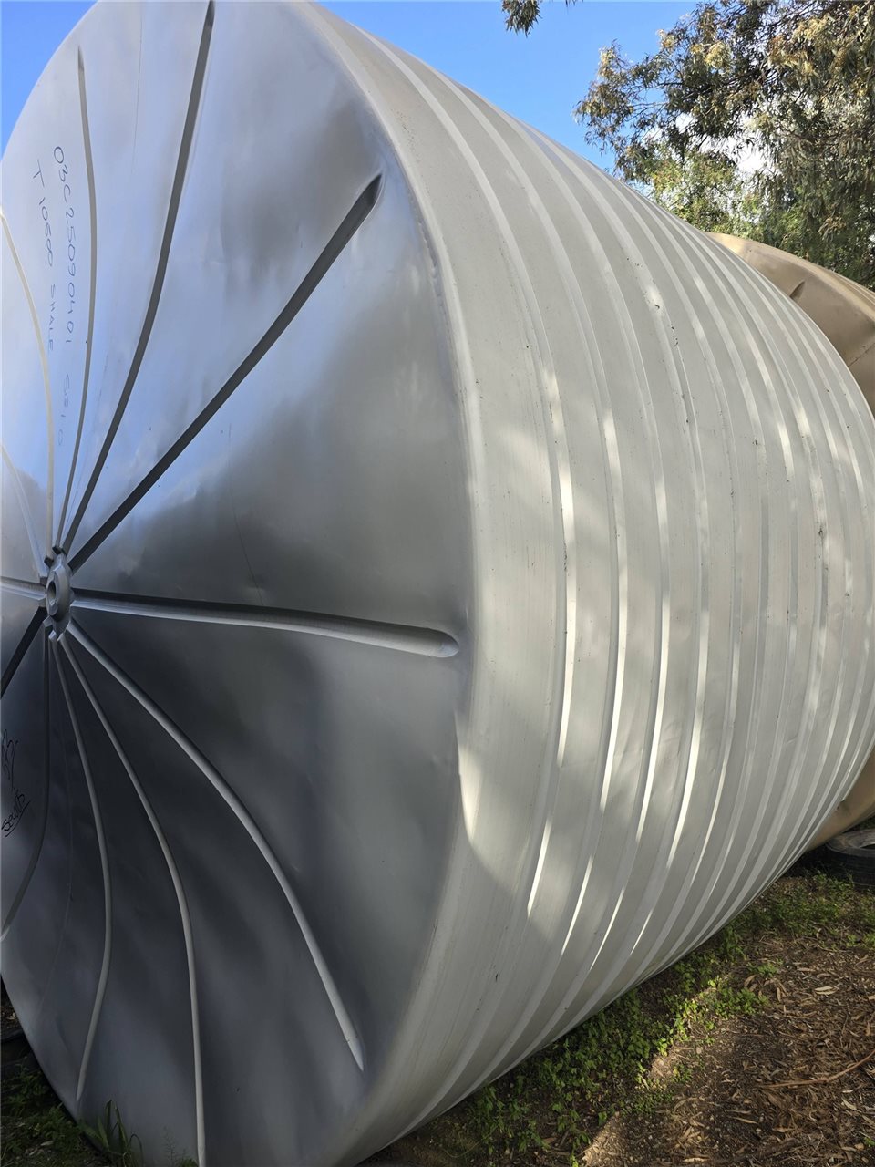 Bushmans T10500 46,400 L Round Poly Tank, 4.60 M Dia x 3.16 M H, Shale Grey – Non Water Storage Only Thumbnail