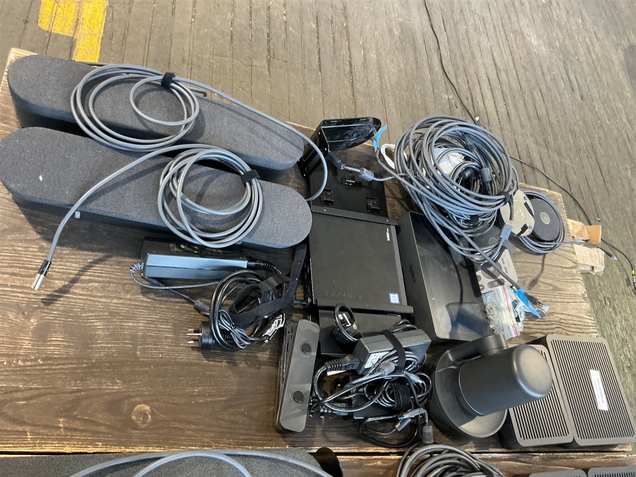 Logitech Rally - Microsoft Teams Rooms Video Conferencing System (Complete Boxed Kit)