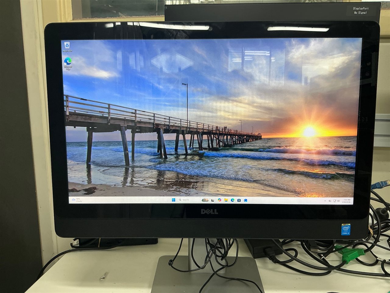 Dell OptiPlex 9030 AIO - Intel Core i5-4590S CPU, 8 GB RAM, 128GB SSD with Adapter