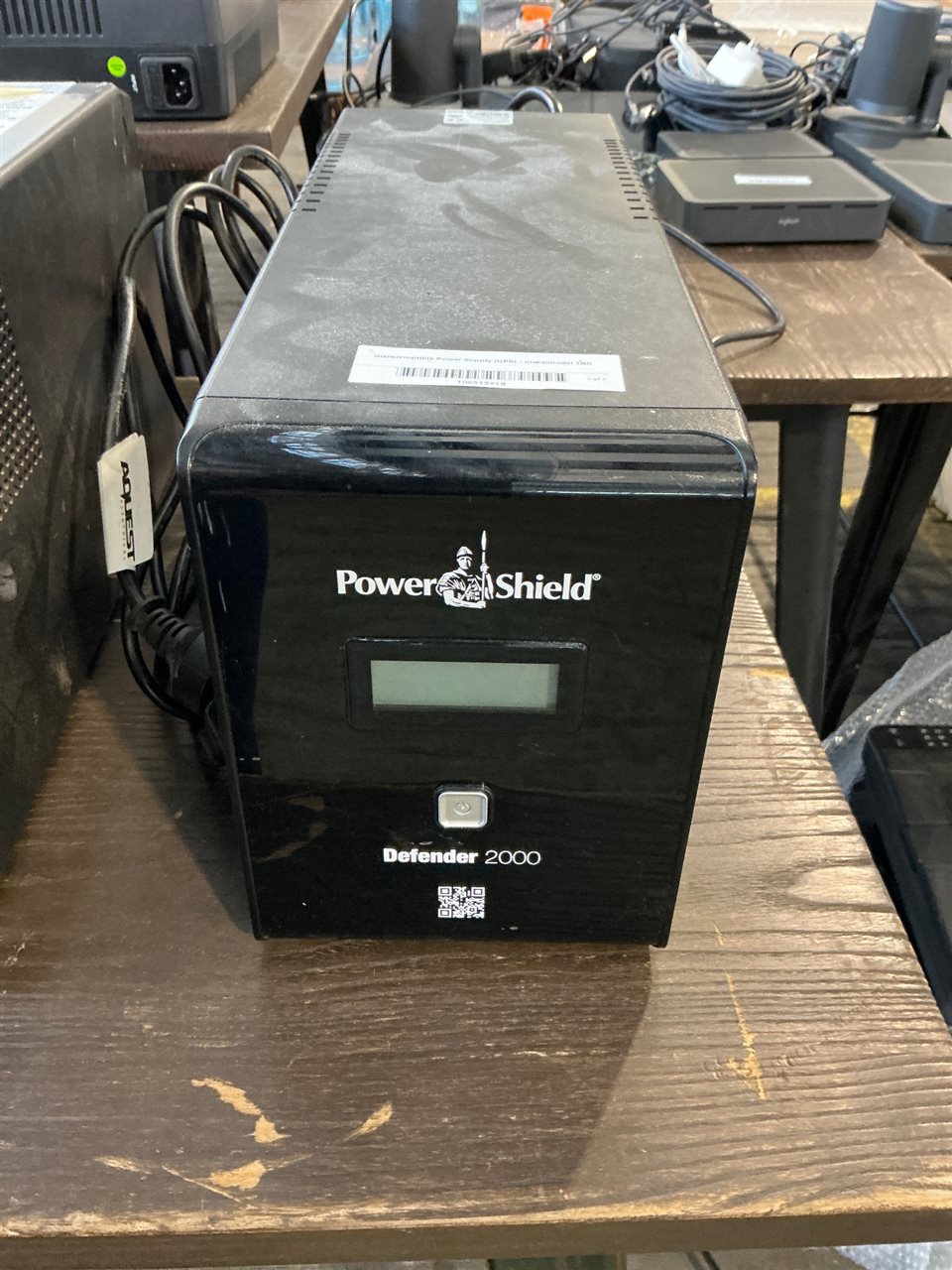 Uninterruptible Power Supply (UPS), Powershield, Defender 2000, Powers On
