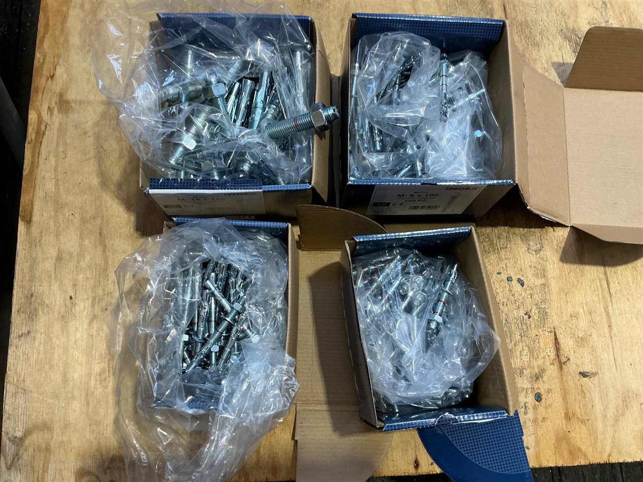 Anchor Lock  Bolts  - 4 Packets - M 8x75 / 8x 90 / 8 x 100 & 16 x145 mm