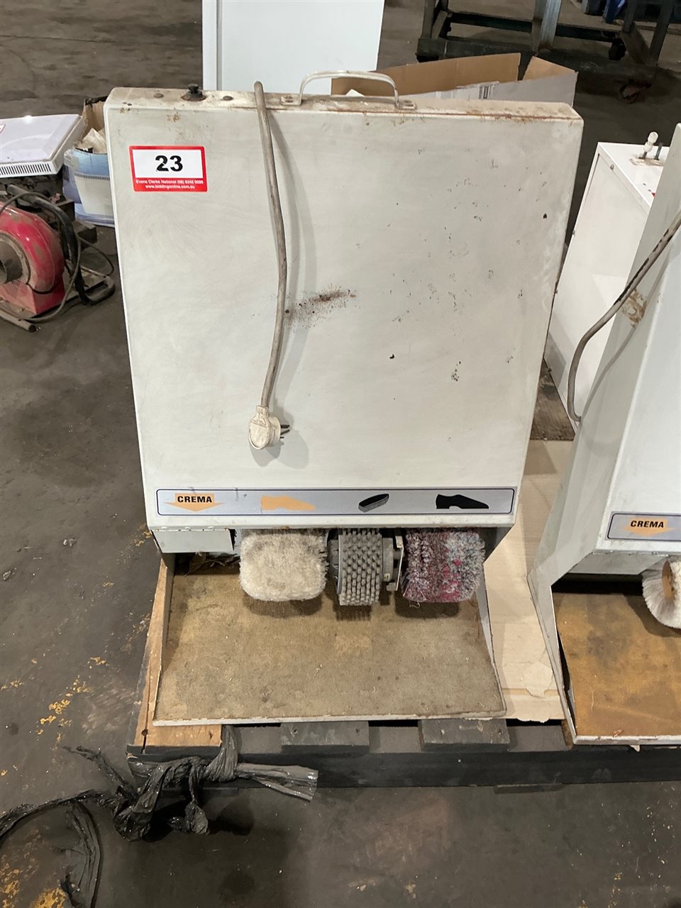 Shoe Shine Machine - Crema -240 Volt