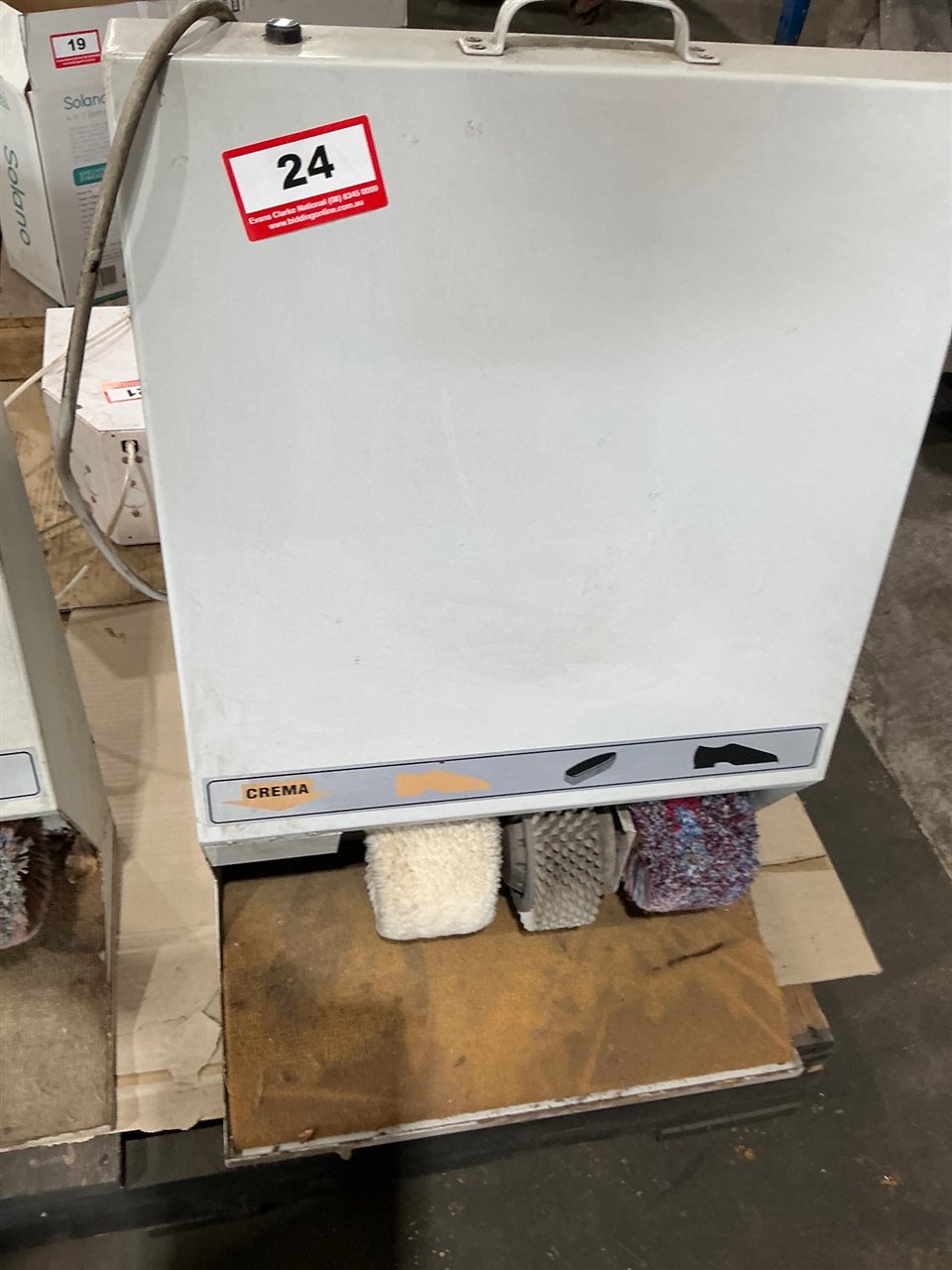 Shoe Shine Machine - Crema -240 Volt