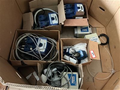 Quantity of Kitchen Chemical   Dispensers   -   (Collect From Modbury ) Thumbnail