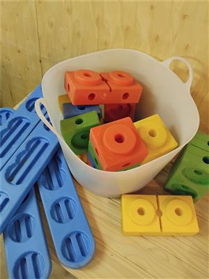 Outdoor Construction Set Thumbnail