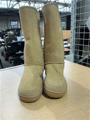 AussieLand UGG Pull On, Leather Upper, Synthetic Sole,, EUR36, ENG3, 23cm Thumbnail