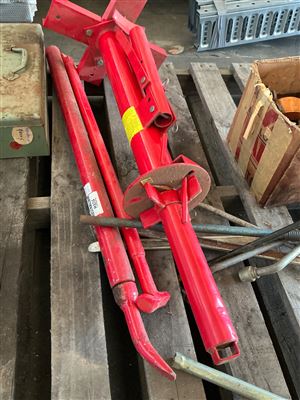 Tyre Bead Breaker and Tyre Levers Thumbnail