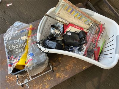 Box of Shed / Auto Items Thumbnail