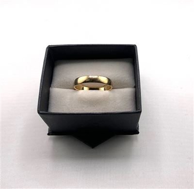 Gold Ring Thumbnail