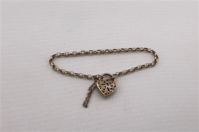 Gold Bracelet Thumbnail