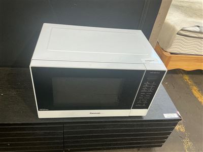 Panasonic Microwave, NN-ST64J W, Sold As Is, Not Tested Thumbnail