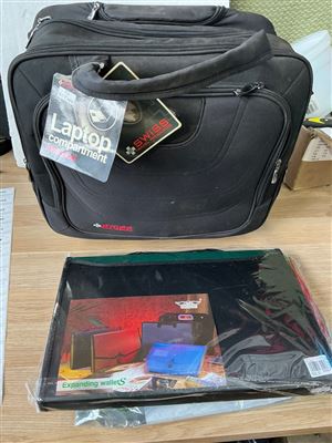 Travel Bag with Expanding Wallet Thumbnail