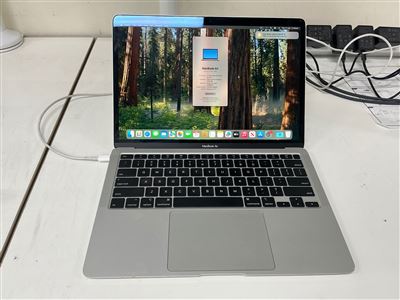 Apple MacBook Air, Silver, Retina 13” 2020, No Adapter Thumbnail