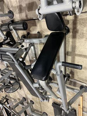 Plate-Loaded Chest Press Machine, Independent Converging Arms Thumbnail