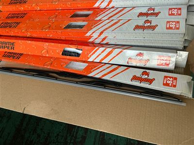Framed Wiper Blade - Tom Cat 28 Inch  (710 mm )Sold Per Each Thumbnail
