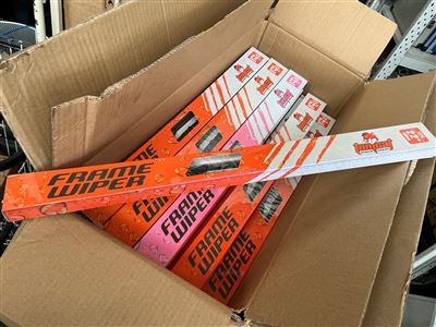 Framed Wiper Blade - Tom Cat -22 “ ( 550 mm )Sold Per Each Thumbnail