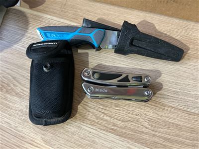 Multi Tool and Gerber Shucking Knif Thumbnail