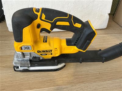 DeWalt 18 V Cordless Jigsaw - No Battery Thumbnail