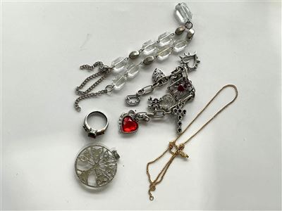 Costume Jewellery - Ring, Pendant, Bracelets and Neck Chain (Broken) Thumbnail
