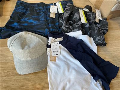 Anko.Cap , 2 Pr. Shorts Size M , and T Shirt Size M Thumbnail