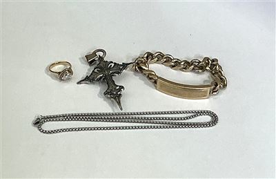 Costume Jewellery - Bracelet , Ring & Necklace with Pendant (Broken) Thumbnail