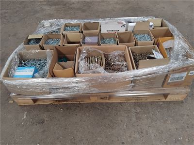 Assorted Wood Screws, Masonry Anchors & Nylon Plugs - ( Collection From Blair Athol) Thumbnail