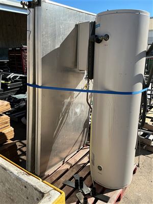 Rinnai Sunmaster Solar / Gas Hot Water Heater- with 2 Hot Water Collector  Panels Thumbnail