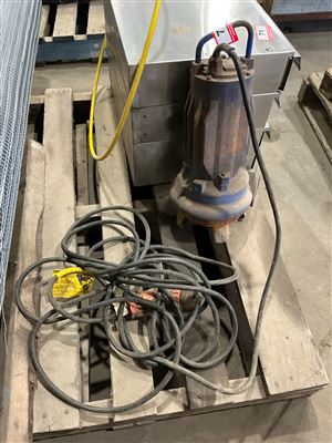 3 Phase 415V Submersible Pump (Located At Wingfield) Thumbnail