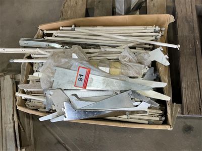 Box of Kitchen Fittings (Located at Wingfield) Thumbnail