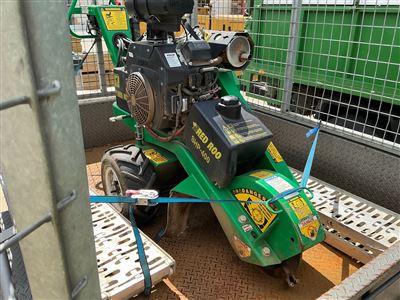 Red Roo SHP-400 Stump Grinder - 25 HP Kohler Motor -131 Hours Showing - Walk Behind SXelf Propelled - Pivot Over Centre Stump Grinder - 29 " (740 mm )  Wide For Tight Naroow Access Areas Thumbnail