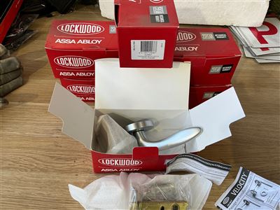 Lockwood Passage Lever Door Set  - Satin Chrome  - Quantity of 6 Thumbnail