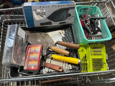 Tools , Ryobi Bit Set , Plies Auto VAC etc Thumbnail