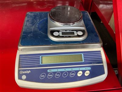 Scales - X2 - Battery Operated - Sold As Is Thumbnail