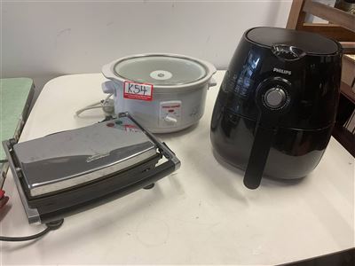George Foreman Slow Cooker, Philips Air Fryer HD9220 And Sandwich Maker, Not Tested "Sold As Is" Thumbnail