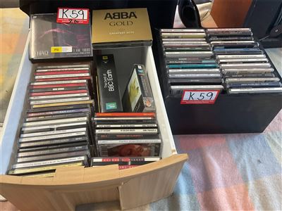 CDs ABBA, John Farnham, Frank Sinatra, Nat King Cole Thumbnail