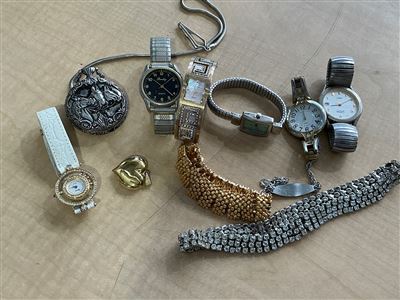 Quantity of Costume Jewellery and Approx. 6 Wristwatches Thumbnail