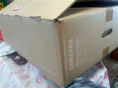 Samsung 32 " Colour Monitor  (Collect From Greenfields ) Thumbnail