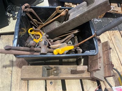 Tub Old Tools Thumbnail