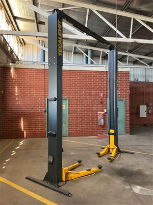 Tecalemit 2 Post Clear Floor Vehicle Hoist -Lifting Capacity 4200 kg. Year of Manufacture 2018 - Model T E C F -242 C - 3 Phase 415 Volt -Buyer to Arrange Professional Tradeperson to Dismantle ( Collection From Ottoway ) Thumbnail